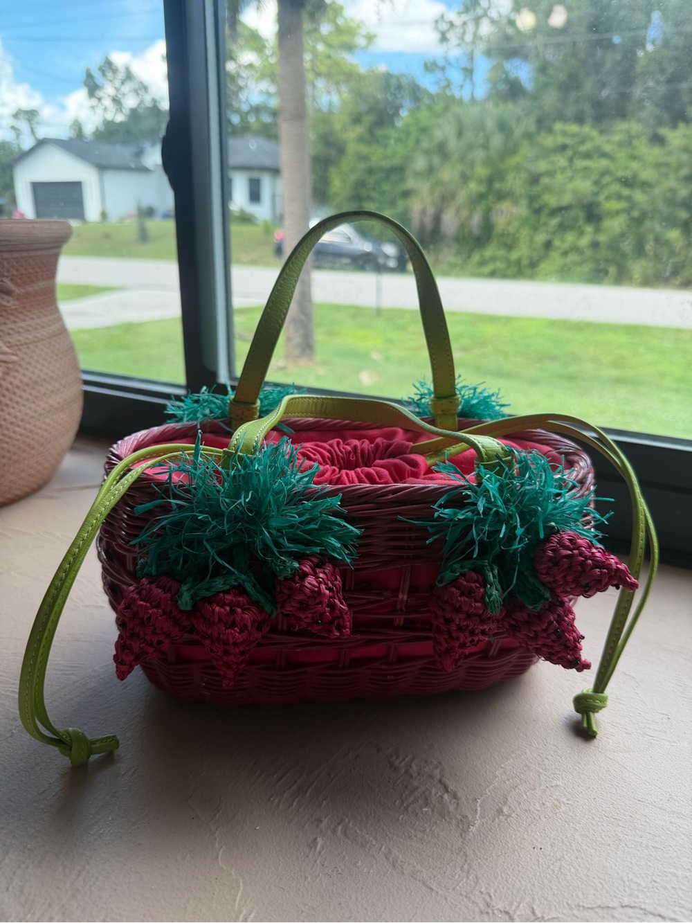 Michael Simon Vintage Wicker 3D Strawberry Accent Handbag Raspberry Pink Green